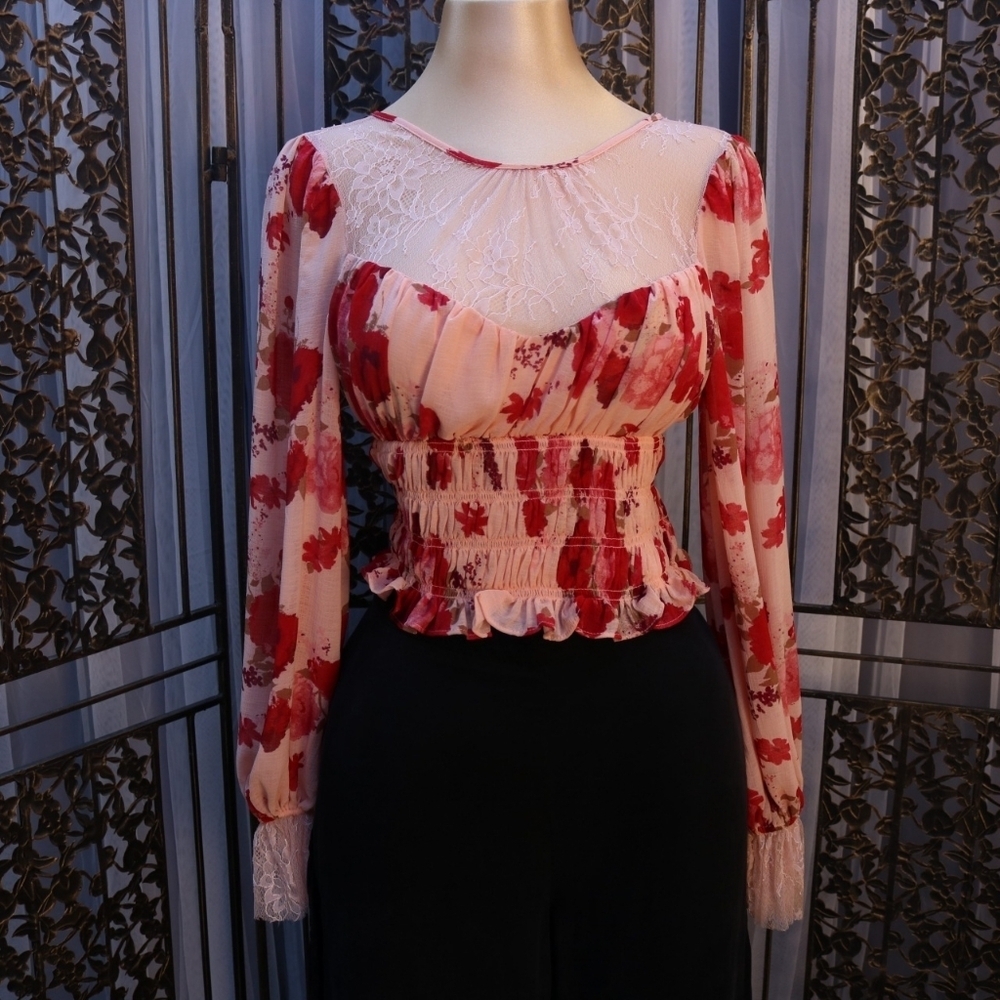 Free People Daphne Blouse in Romantic color, Size XS, Valentine's day - Picture 2 of 6